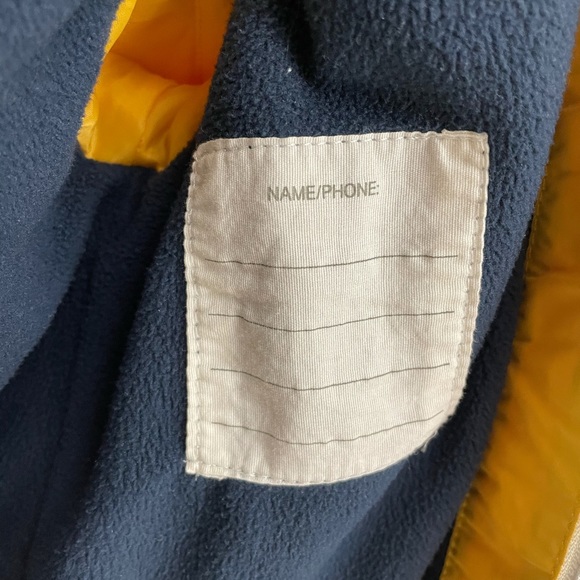 Water-repellent Lined Jacket Yellow H&M
Size 7-8 - Picture 6 of 8